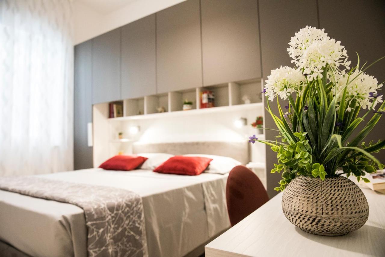 La Casa Di Ari Apartment Napoli Ngoại thất bức ảnh